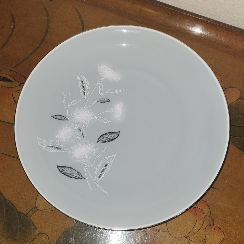 Sapphire by Deville Dinner Plate Japan